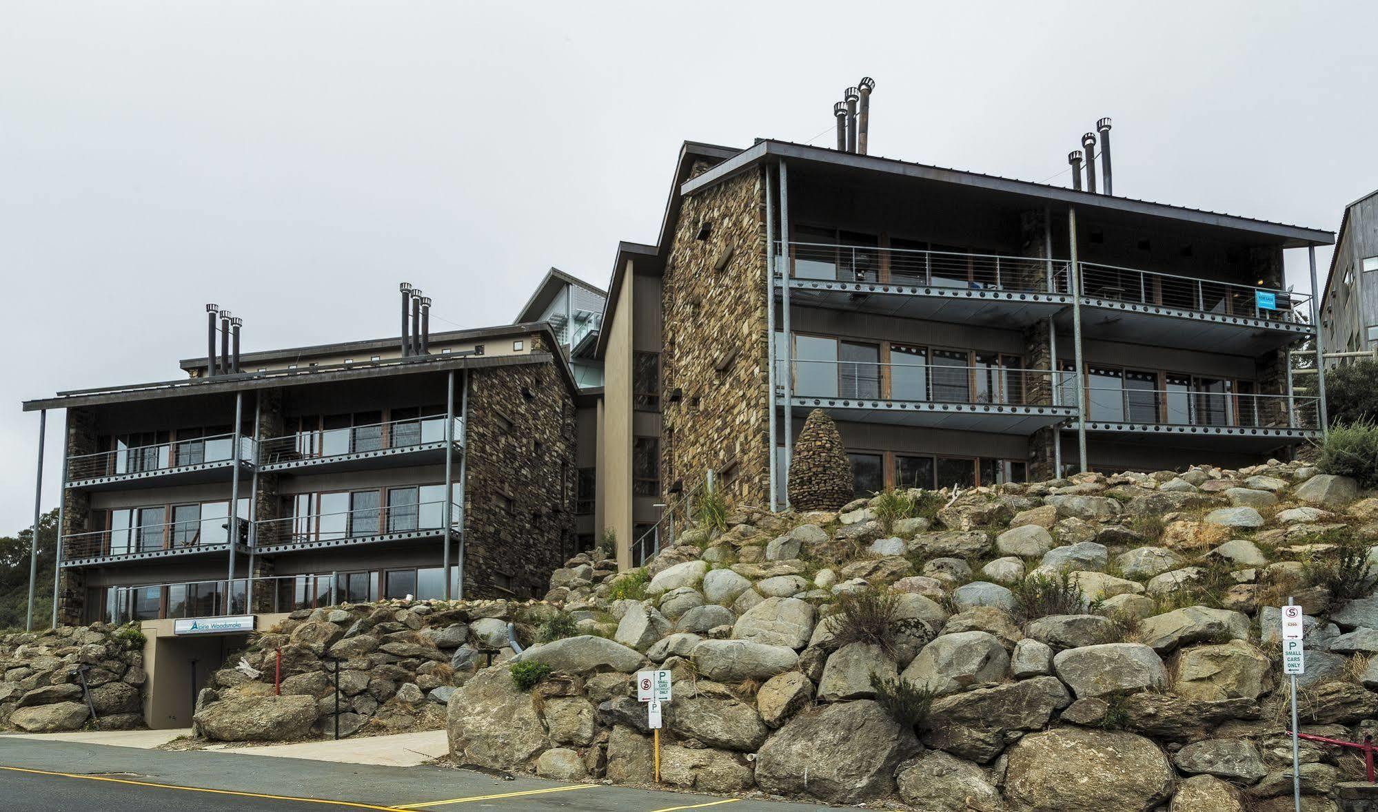 Alpine Woodsmoke Apartments Falls Creek Dış mekan fotoğraf